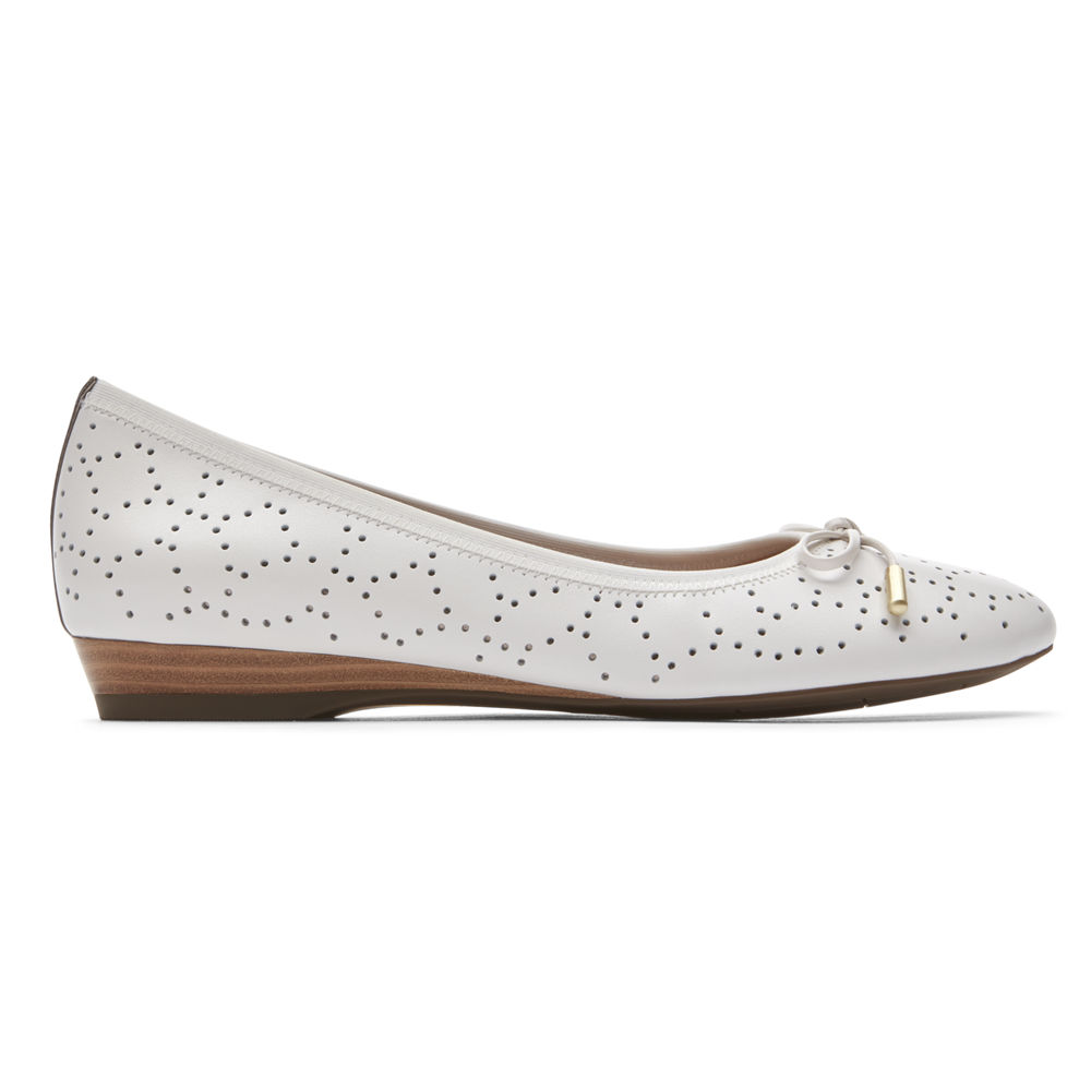 Rockport Singapore Womens Flats - Total Motion Shea Perforated Bow White - BV5612907